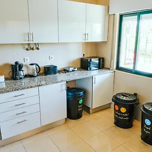 Hostel Help Yourself - Restelo, Lissabon